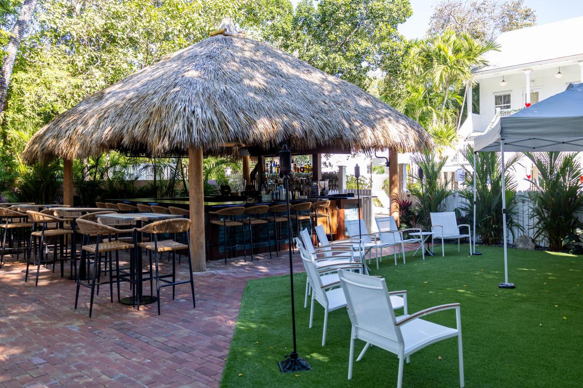 The Key West Hotel Екстериор снимка